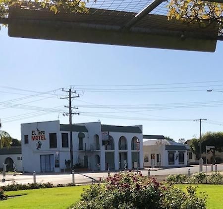 El Toro Motel Numurkah Екстер'єр фото